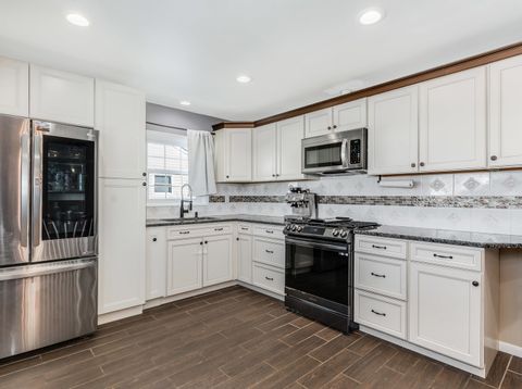 Tiny photo for 724 Echo Avenue, Romeoville, IL 60446 (MLS # 12554365)