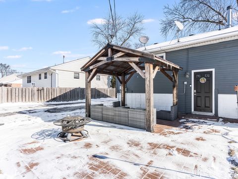 Tiny photo for 724 Echo Avenue, Romeoville, IL 60446 (MLS # 12554365)