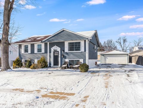 Tiny photo for 724 Echo Avenue, Romeoville, IL 60446 (MLS # 12554365)