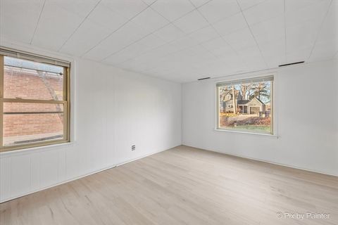 Tiny photo for 833 Forest Avenue, Elgin, IL 60120 (MLS # 12549142)