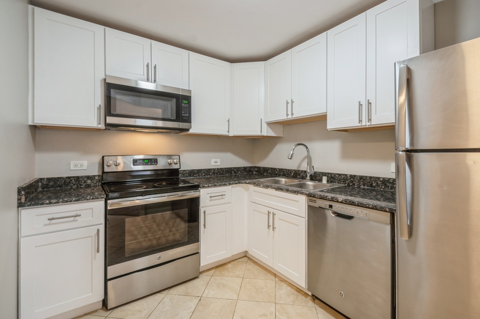 5320 N Sheridan Road 403