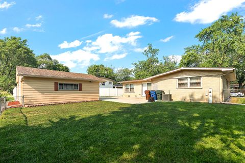 Tiny photo for 412 N Longwood Drive, Glenwood, IL 60425 (MLS # 12436939)