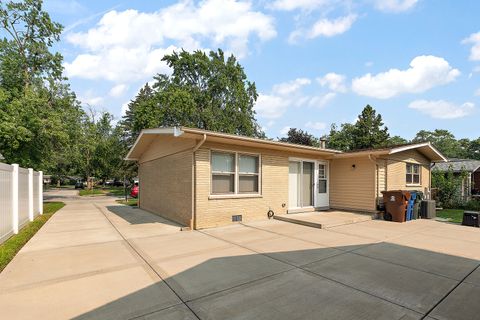 Tiny photo for 412 N Longwood Drive, Glenwood, IL 60425 (MLS # 12436939)