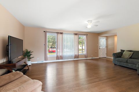 Tiny photo for 412 N Longwood Drive, Glenwood, IL 60425 (MLS # 12436939)