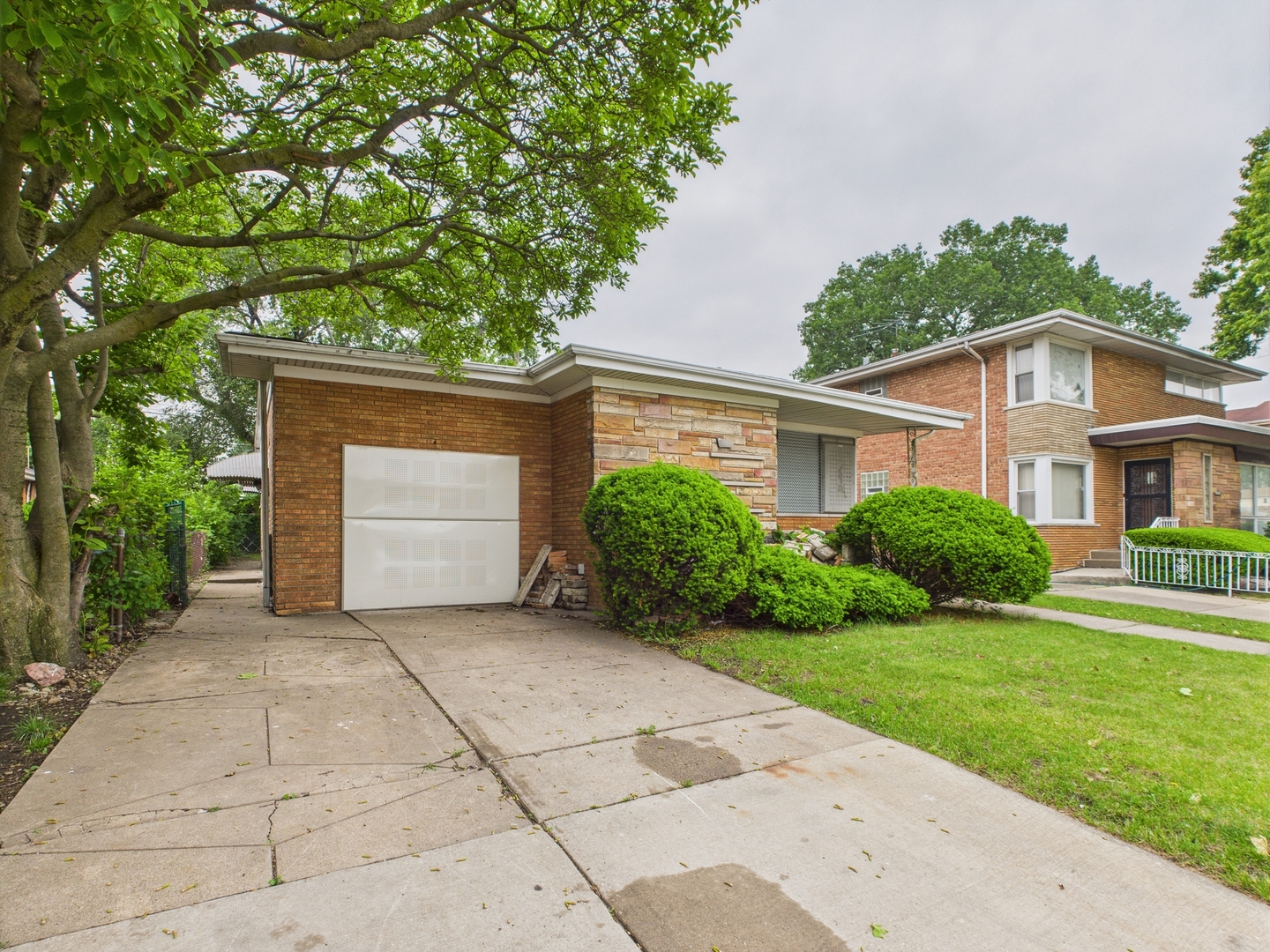 2707 W 84th Street