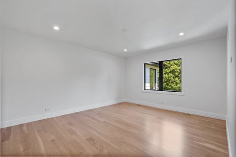 Tiny photo for 6600 N Kenton Avenue, Lincolnwood, IL 60712 (MLS # 12792331)