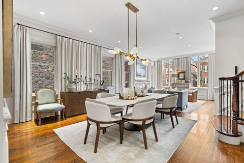 Tiny photo for 1410 W BYRON Street, Chicago, IL 60613 (MLS # 12586372)