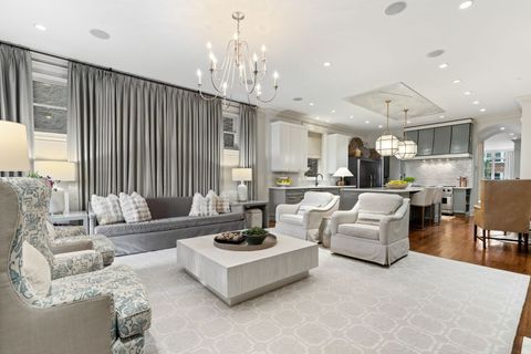 Tiny photo for 1410 W BYRON Street, Chicago, IL 60613 (MLS # 12586372)