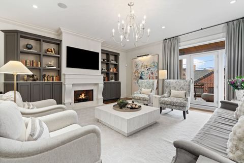 Tiny photo for 1410 W BYRON Street, Chicago, IL 60613 (MLS # 12586372)