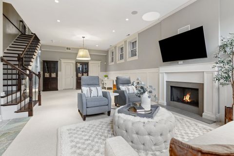 Tiny photo for 1410 W BYRON Street, Chicago, IL 60613 (MLS # 12586372)