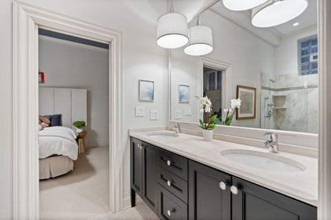 Tiny photo for 1410 W BYRON Street, Chicago, IL 60613 (MLS # 12586372)