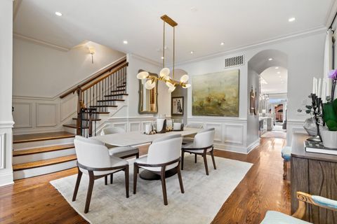 Tiny photo for 1410 W BYRON Street, Chicago, IL 60613 (MLS # 12586372)