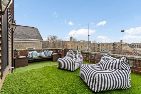 Tiny photo for 1410 W BYRON Street, Chicago, IL 60613 (MLS # 12586372)