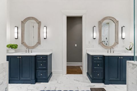 Tiny photo for 1410 W BYRON Street, Chicago, IL 60613 (MLS # 12586372)