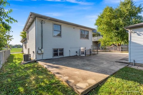 Tiny photo for 821 Bishop Street, West Chicago, IL 60185 (MLS # 12471798)