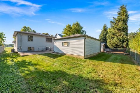 Tiny photo for 821 Bishop Street, West Chicago, IL 60185 (MLS # 12471798)