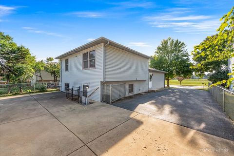 Tiny photo for 821 Bishop Street, West Chicago, IL 60185 (MLS # 12471798)