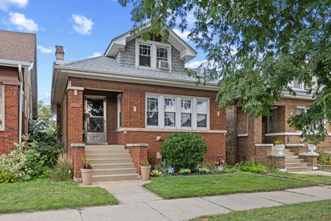 Photo of 5928 W Grace Street, Chicago, IL 60634 (MLS # 12746388)