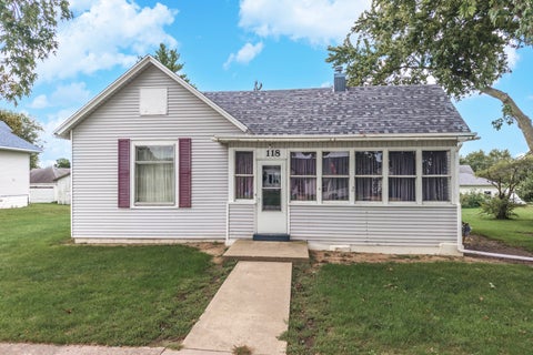 Photo of 118 W Van Alstyne Street, Cullom, IL 60929 (MLS # 12767518)