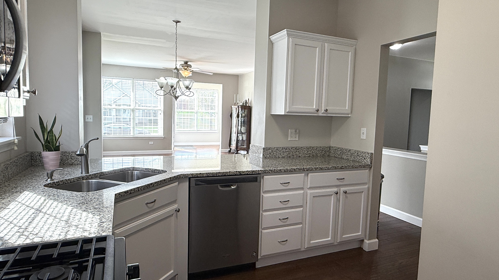 1719 Devonshire Lane