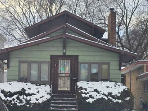 Tiny photo for 12218 Longwood Drive, Blue Island, IL 60406 (MLS # 12568290)