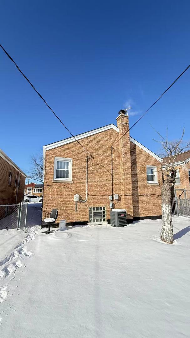 4445 S Kedvale Avenue