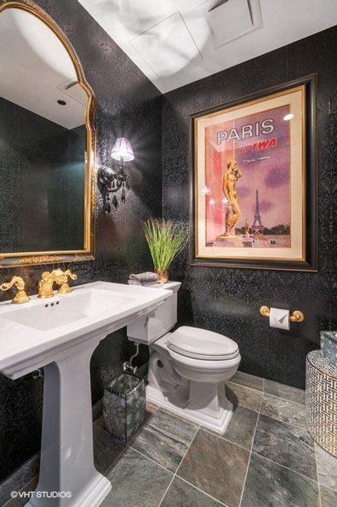 Tiny photo for 401 N Wabash Avenue #30J, Chicago, IL 60611 (MLS # 12442810)