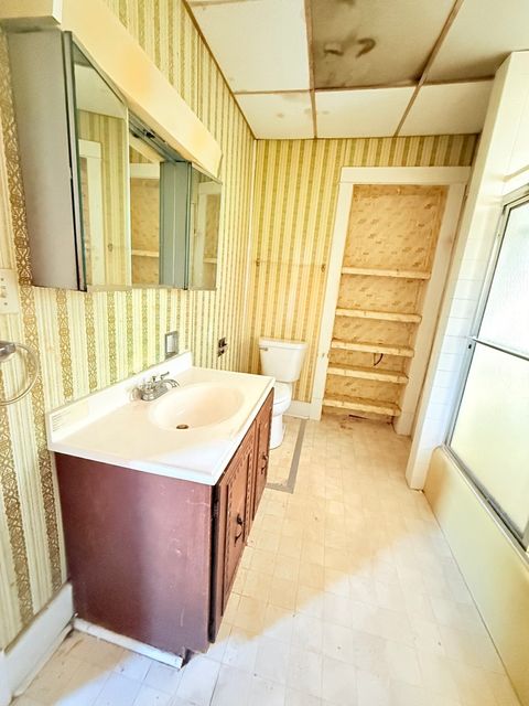Tiny photo for 695 N Harrison Avenue, Kankakee, IL 60901 (MLS # 12473555)