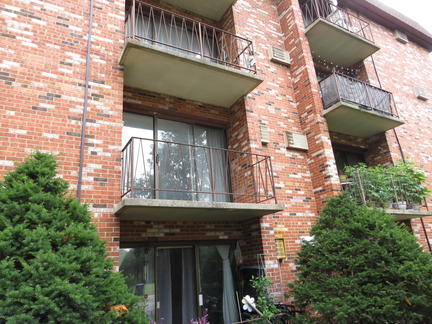 7110 W 93rd Place 2E