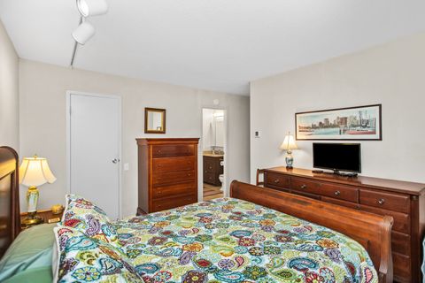 Tiny photo for 4170 N Marine Drive #9F, Chicago, IL 60613 (MLS # 12492640)