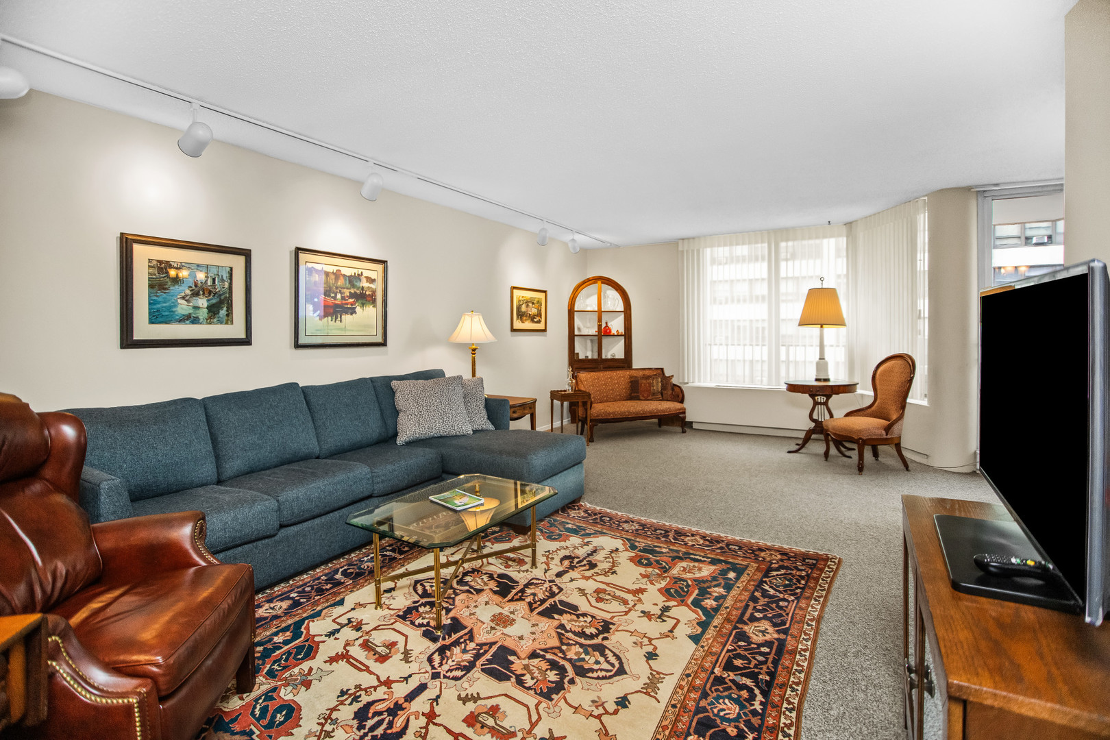 4170 N Marine Drive 9F