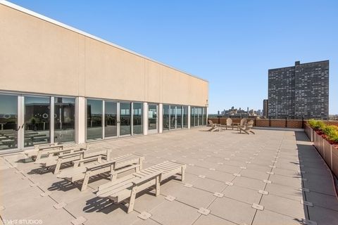Tiny photo for 4170 N Marine Drive #9F, Chicago, IL 60613 (MLS # 12492640)