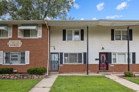 Photo of 12109 S INDIANA Avenue, Chicago, IL 60628 (MLS # 12733968)