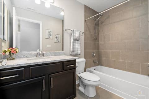 Tiny photo for 811 Lee Street, Des Plaines, IL 60016 (MLS # 12701105)