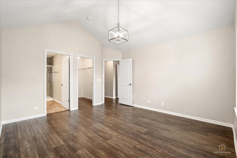 Tiny photo for 811 Lee Street, Des Plaines, IL 60016 (MLS # 12701105)