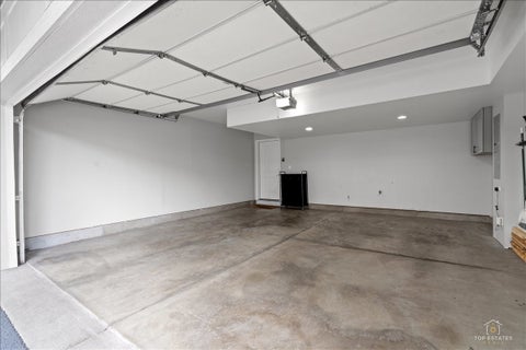 Tiny photo for 811 Lee Street, Des Plaines, IL 60016 (MLS # 12701105)