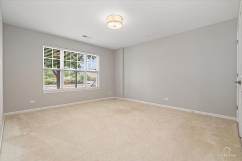 Tiny photo for 811 Lee Street, Des Plaines, IL 60016 (MLS # 12701105)