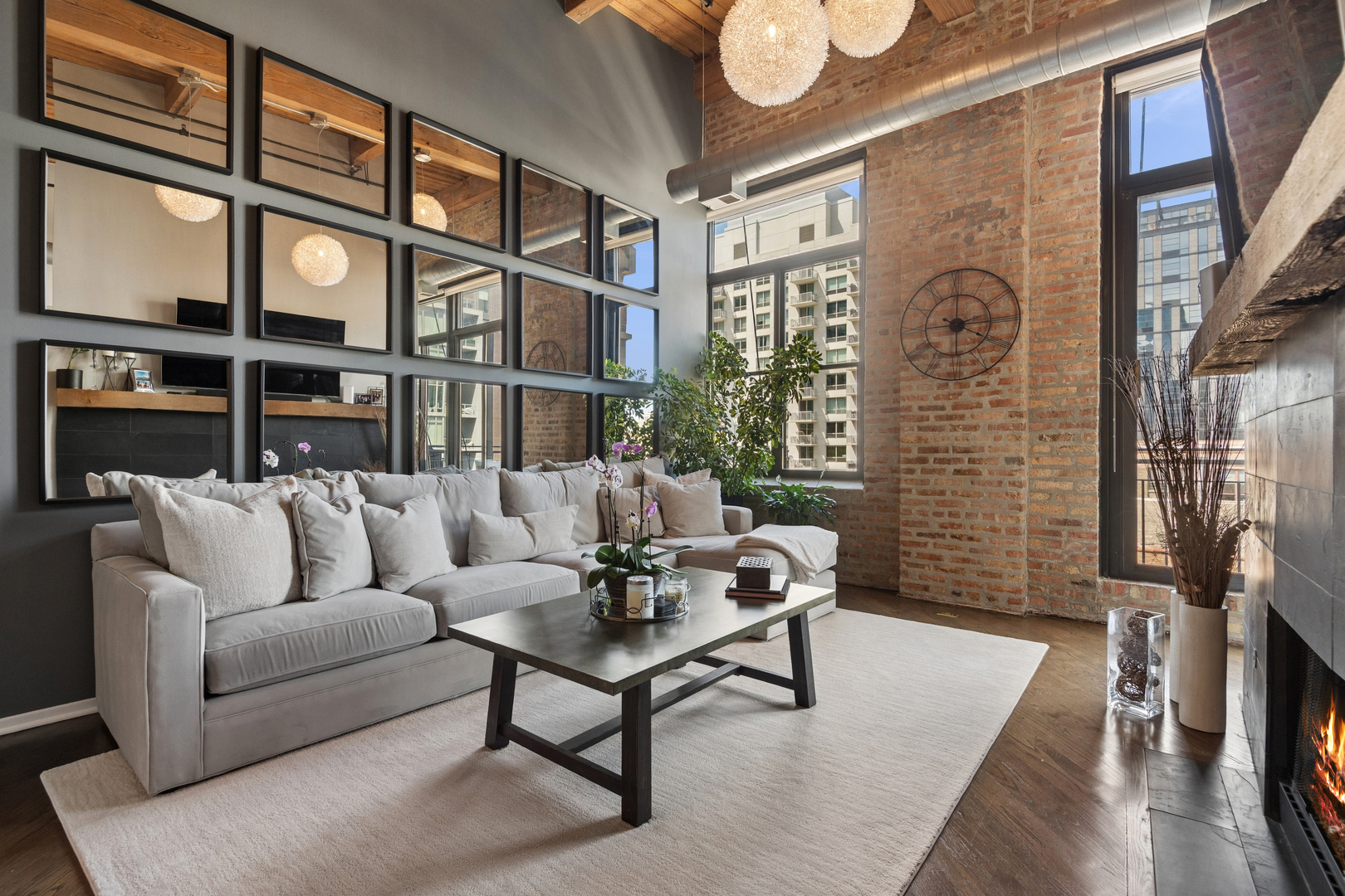 375 W Erie Street 604