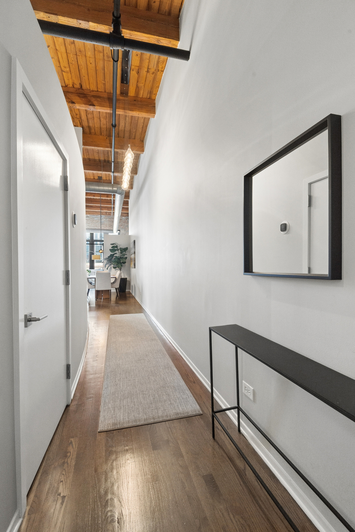 375 W Erie Street 604