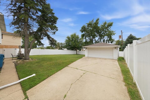 Tiny photo for 10324 S Kolmar Avenue, Oak Lawn, IL 60453 (MLS # 12784857)
