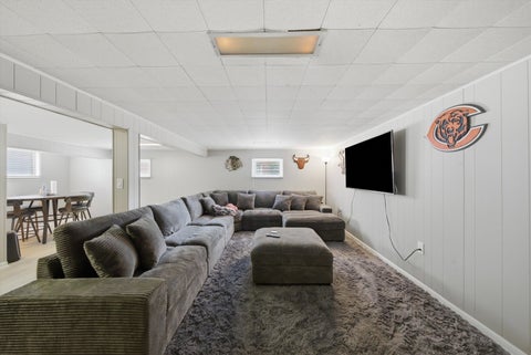 Tiny photo for 10324 S Kolmar Avenue, Oak Lawn, IL 60453 (MLS # 12784857)