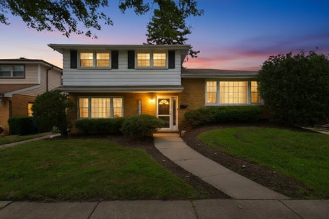Photo of 10324 S Kolmar Avenue, Oak Lawn, IL 60453 (MLS # 12784857)