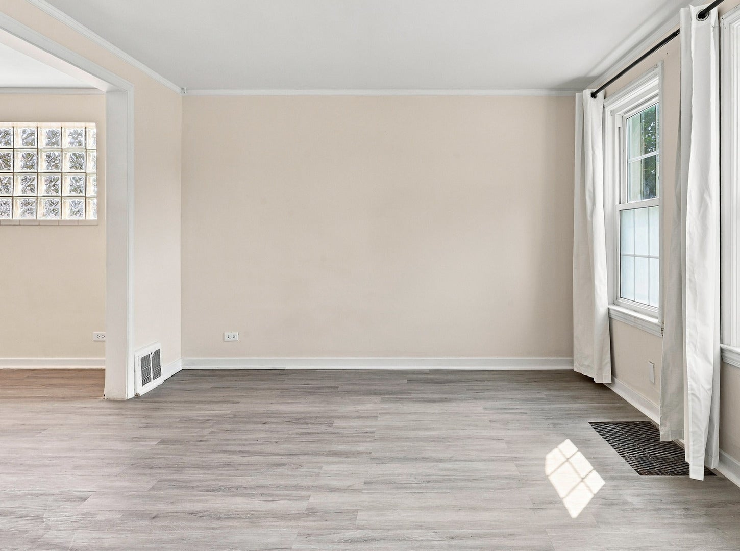3331 S 56th Court