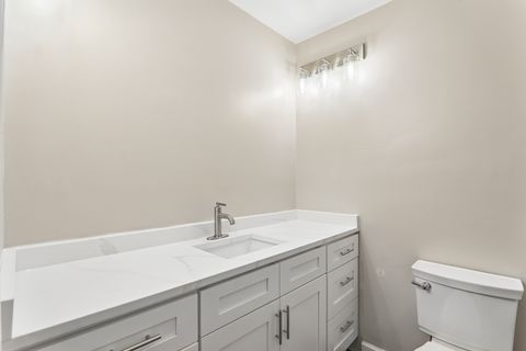 Tiny photo for 807 E Golfview Drive, Mount Prospect, IL 60056 (MLS # 12634807)