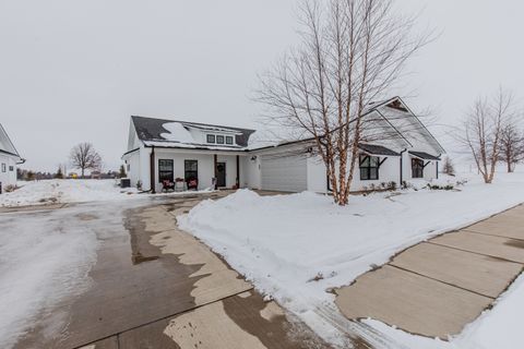 Tiny photo for 825 E Thompson Street, Princeton, IL 61356 (MLS # 12528031)