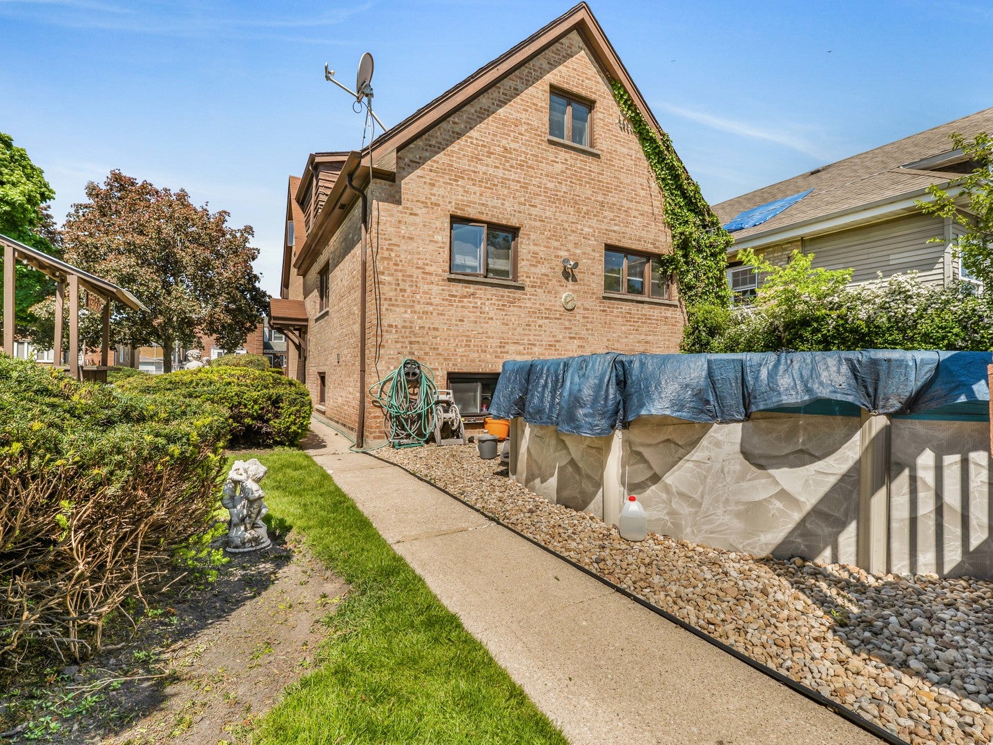 3509 Cuyler Avenue