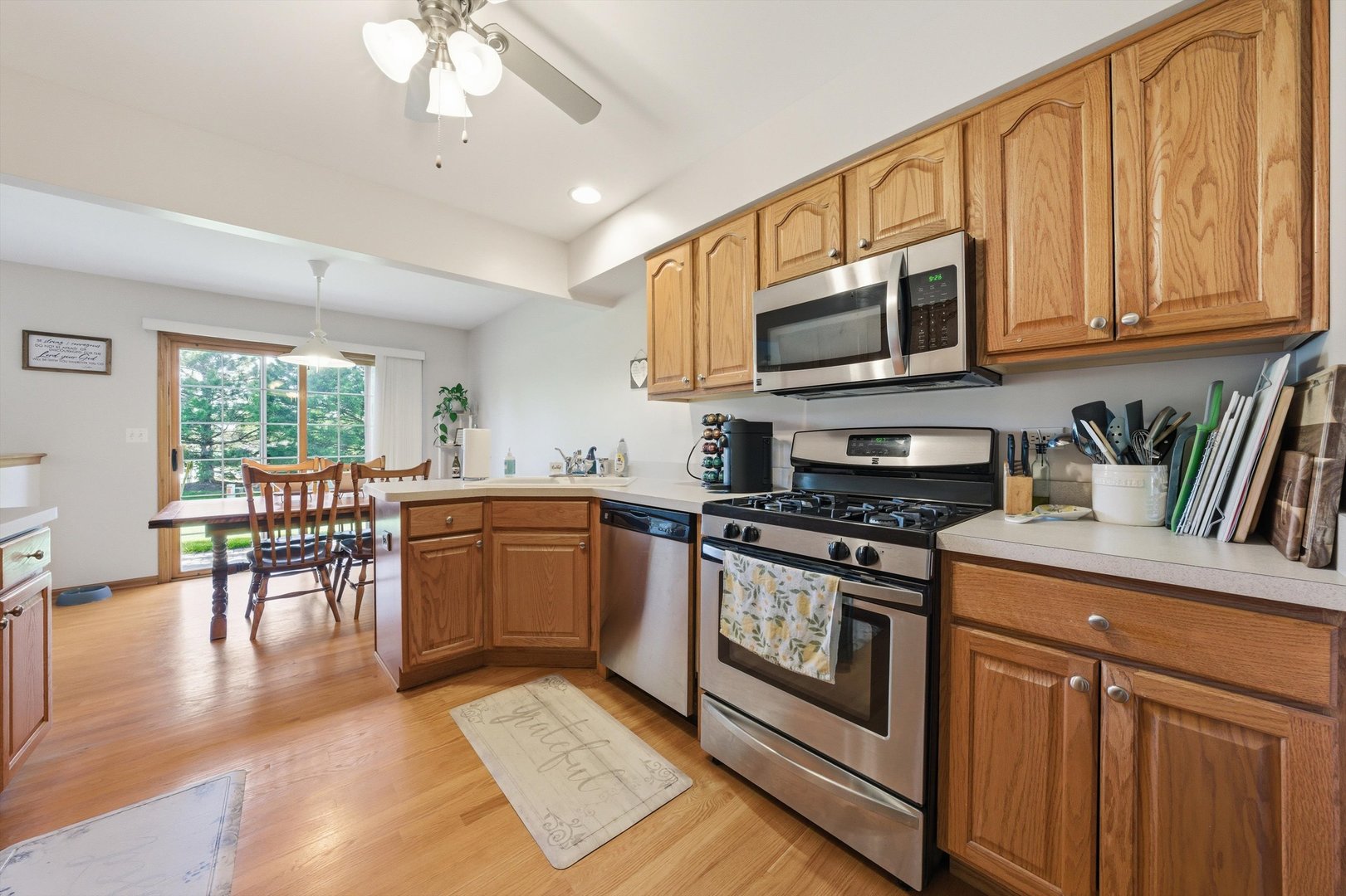 Properties 4 14571 Albany Avenue