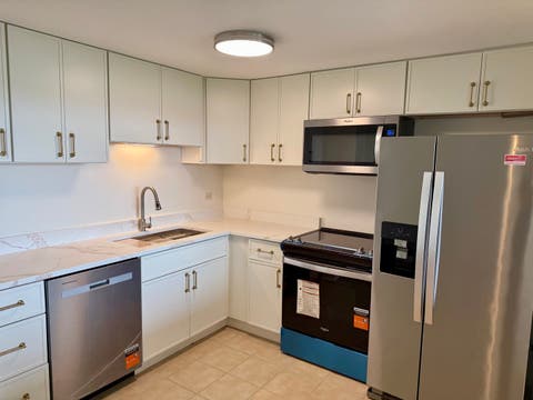 Tiny photo for 2015 S Finley Road S #812, Lombard, IL 60148 (MLS # 12714186)