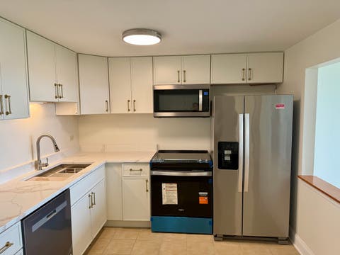 Tiny photo for 2015 S Finley Road S #812, Lombard, IL 60148 (MLS # 12714186)
