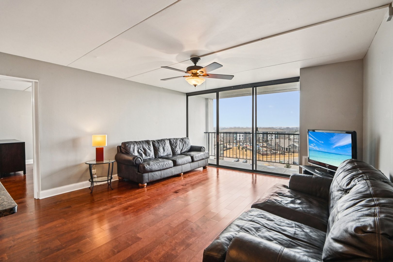 2015 S Finley Road 1110